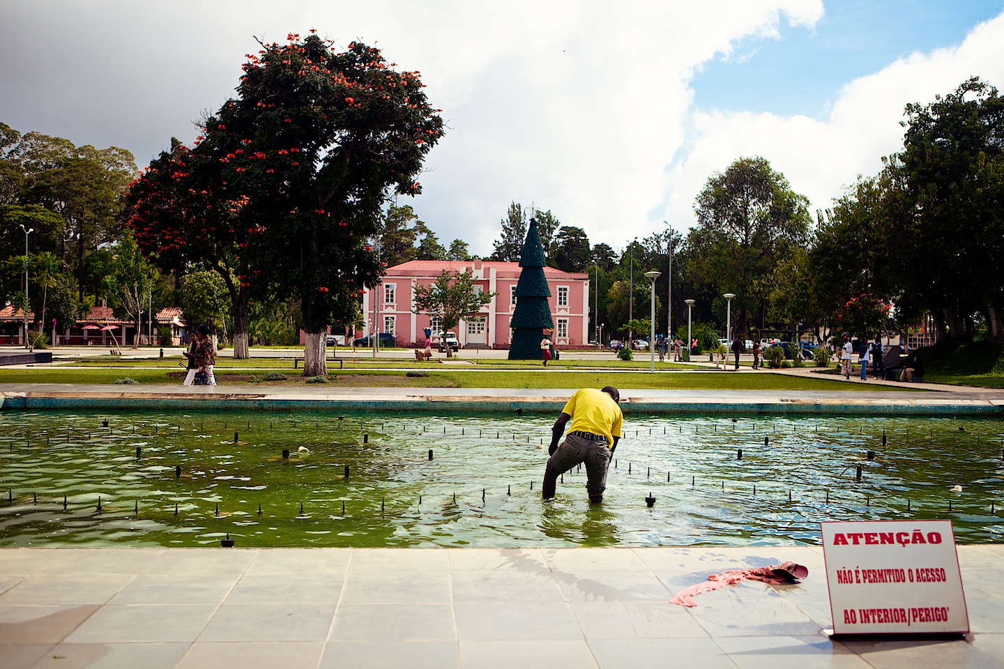 Discovering Angola